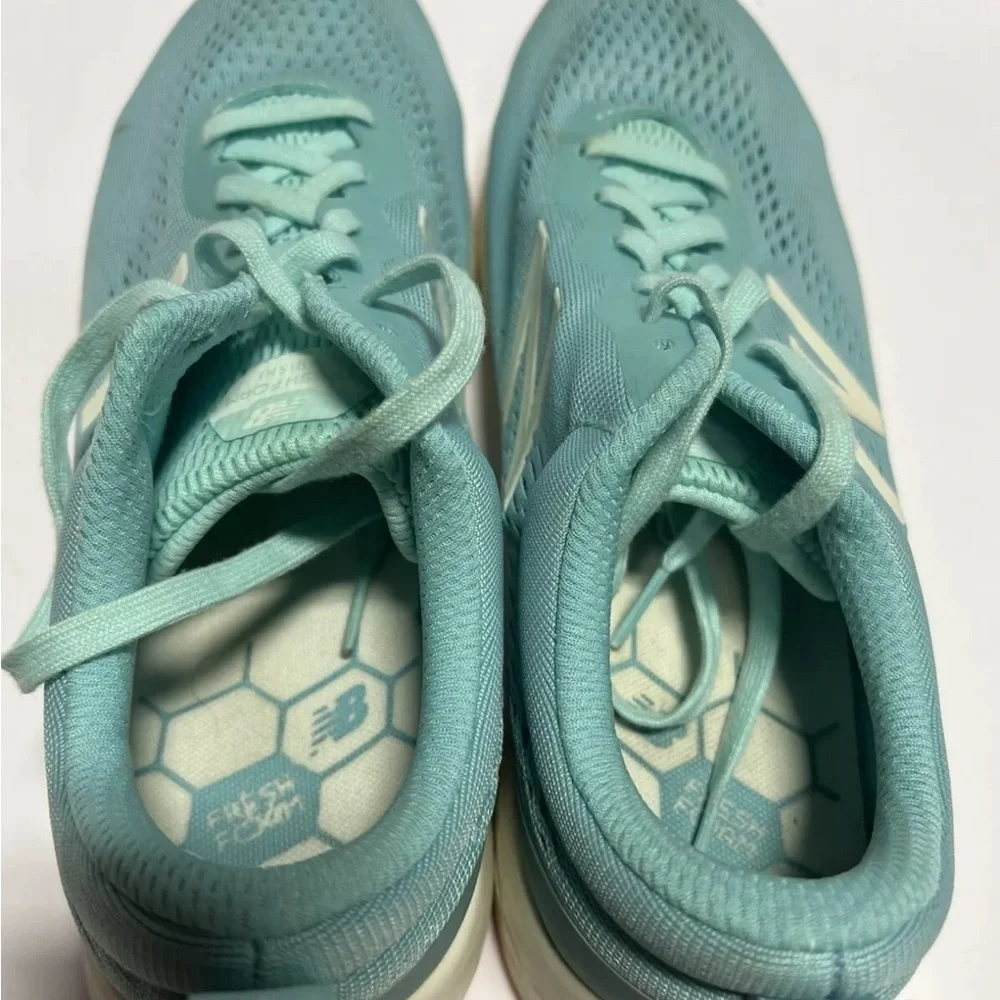 New Balance Womens Fresh Foam Arishi V3 Running Shoes Size 11D
